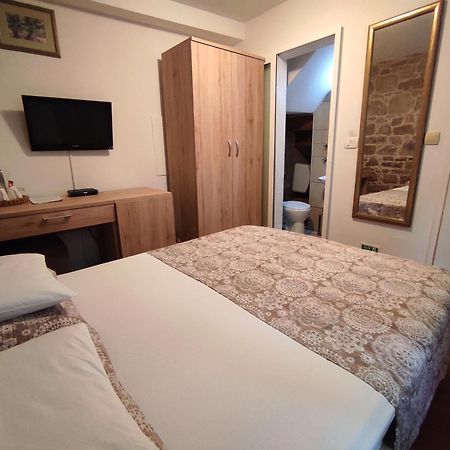 Guesthouse Mirula Split Dış mekan fotoğraf