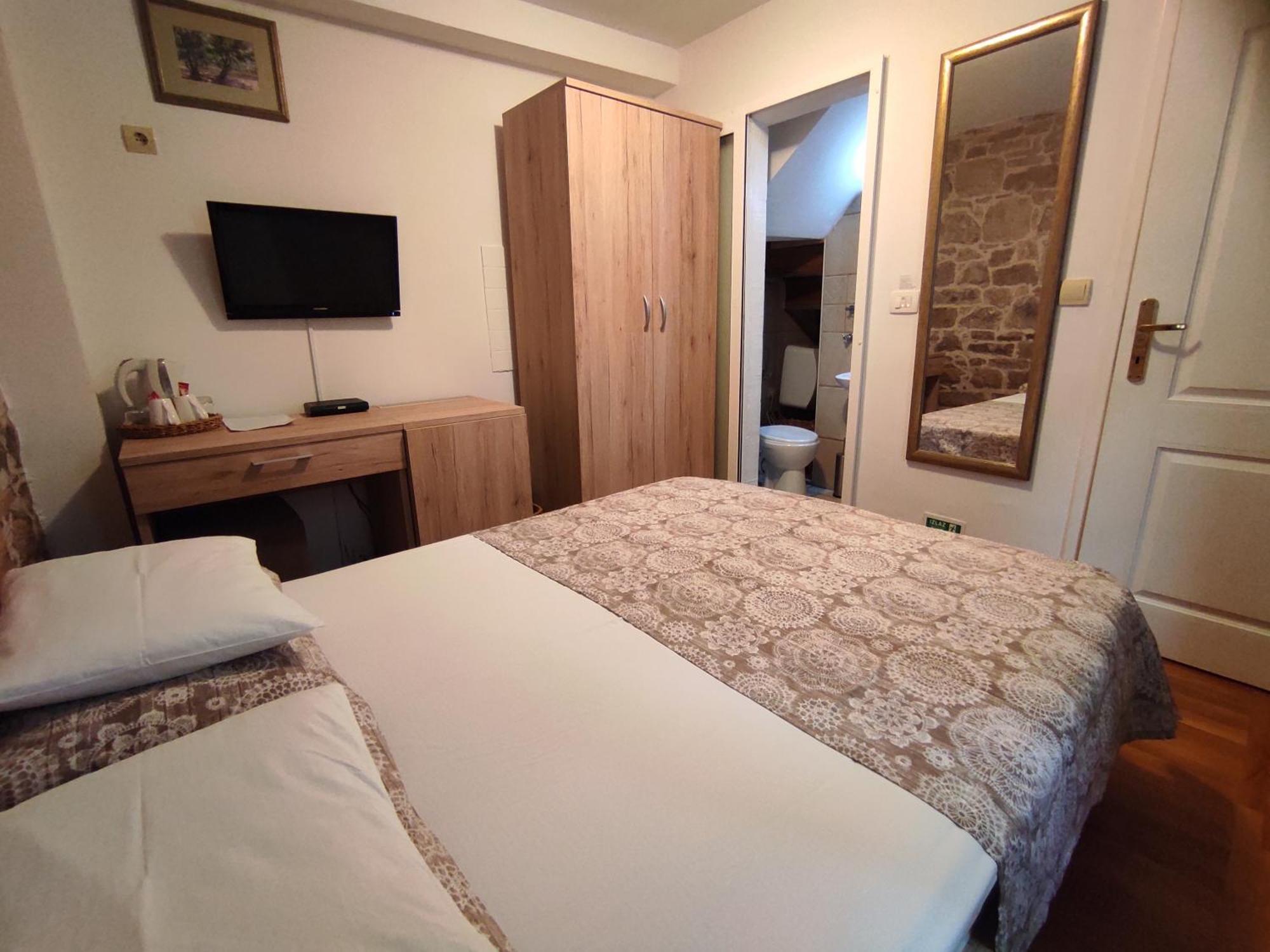 Guesthouse Mirula Split Dış mekan fotoğraf